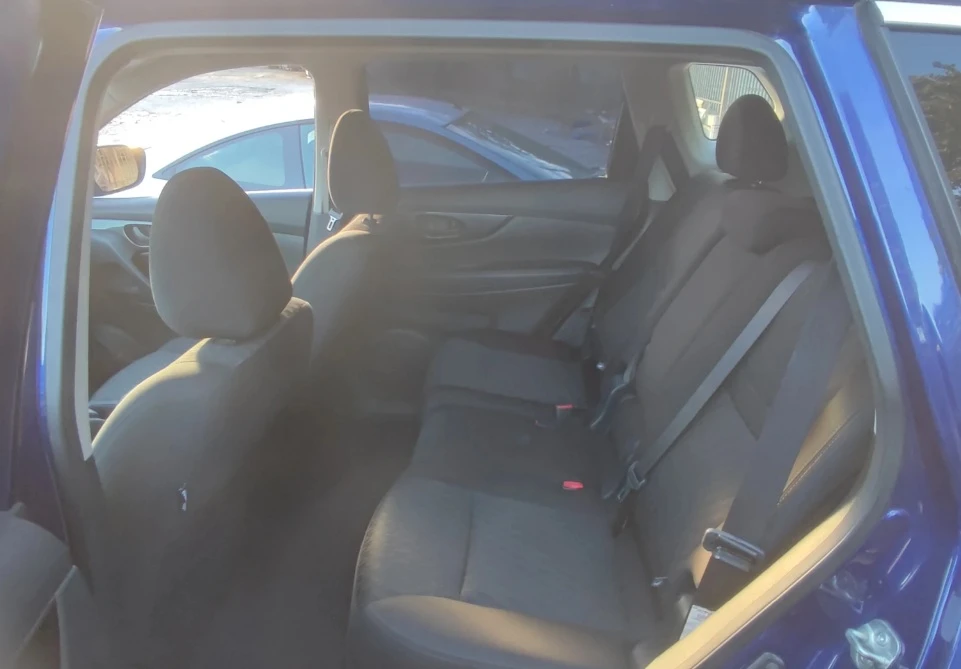 Nissan Rogue SV - изображение 3