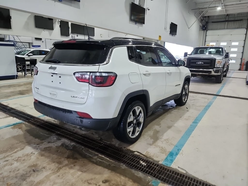 Jeep Compass * LIMITED * CARFAX * БЕЗ ПЪРВОНАЧАЛНА ВНОСКА - изображение 3