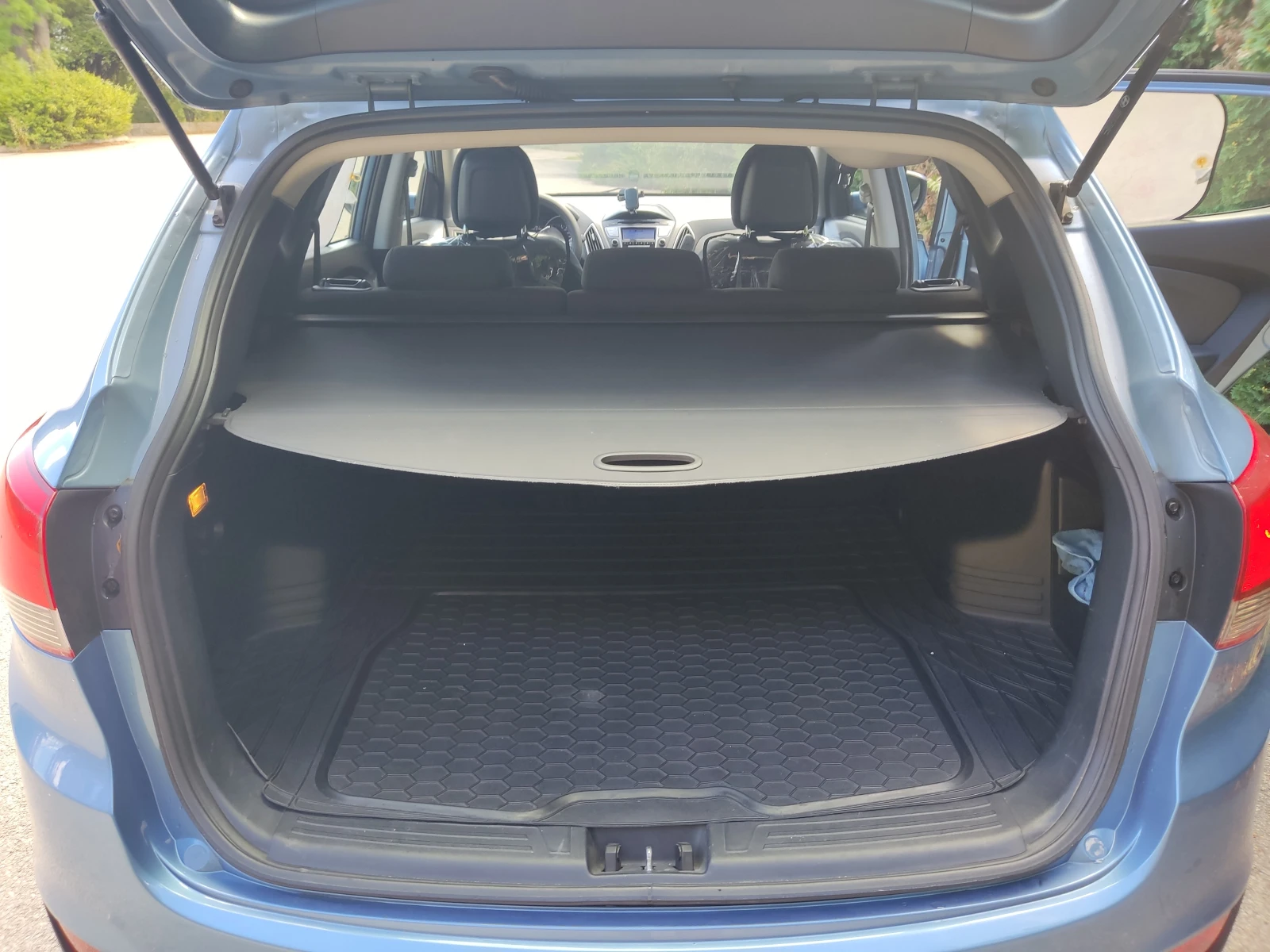 Hyundai IX35 1.6 бензин/газ, снимка 4 - Автомобили и джипове - 53692253