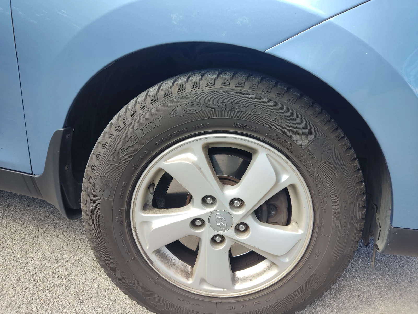 Hyundai IX35 1.6 бензин/газ, снимка 6 - Автомобили и джипове - 53692253