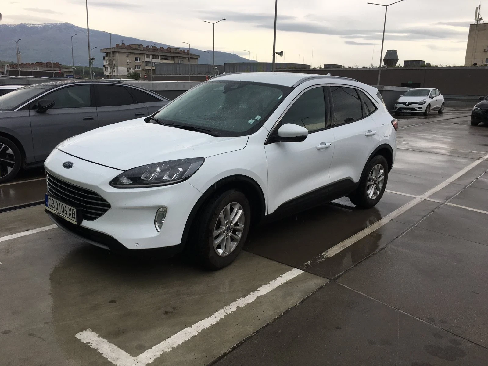 Ford Kuga, снимка 3 - Автомобили и джипове - 54513915