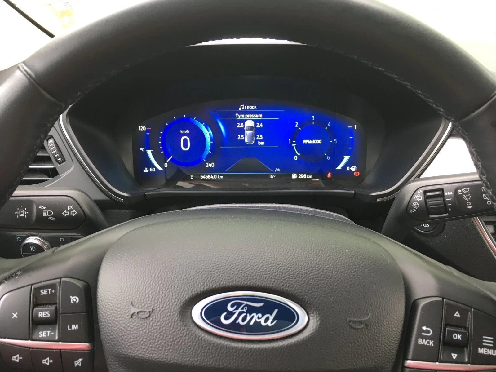 Ford Kuga, снимка 6 - Автомобили и джипове - 54513915