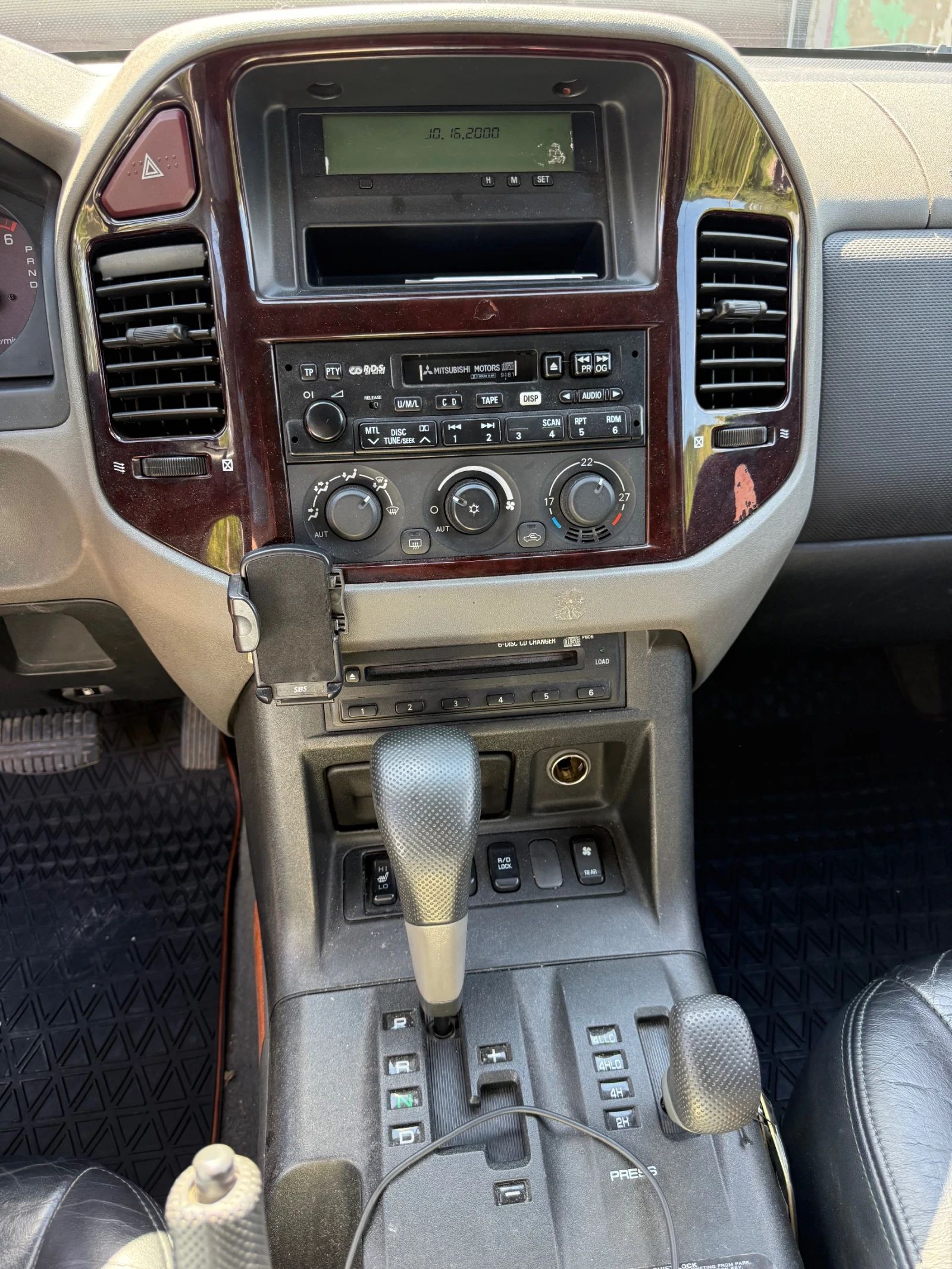 Mitsubishi Pajero, снимка 6 - Автомобили и джипове - 54660465