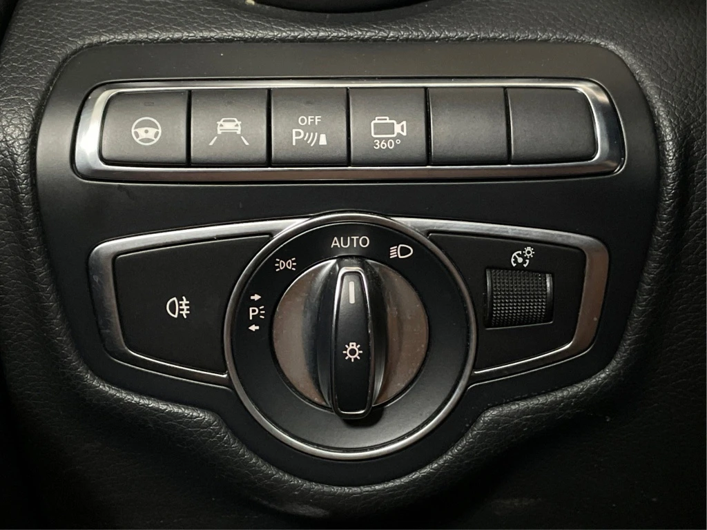 Mercedes-Benz GLC 300 4MATIC, снимка 14 - Автомобили и джипове - 54778228