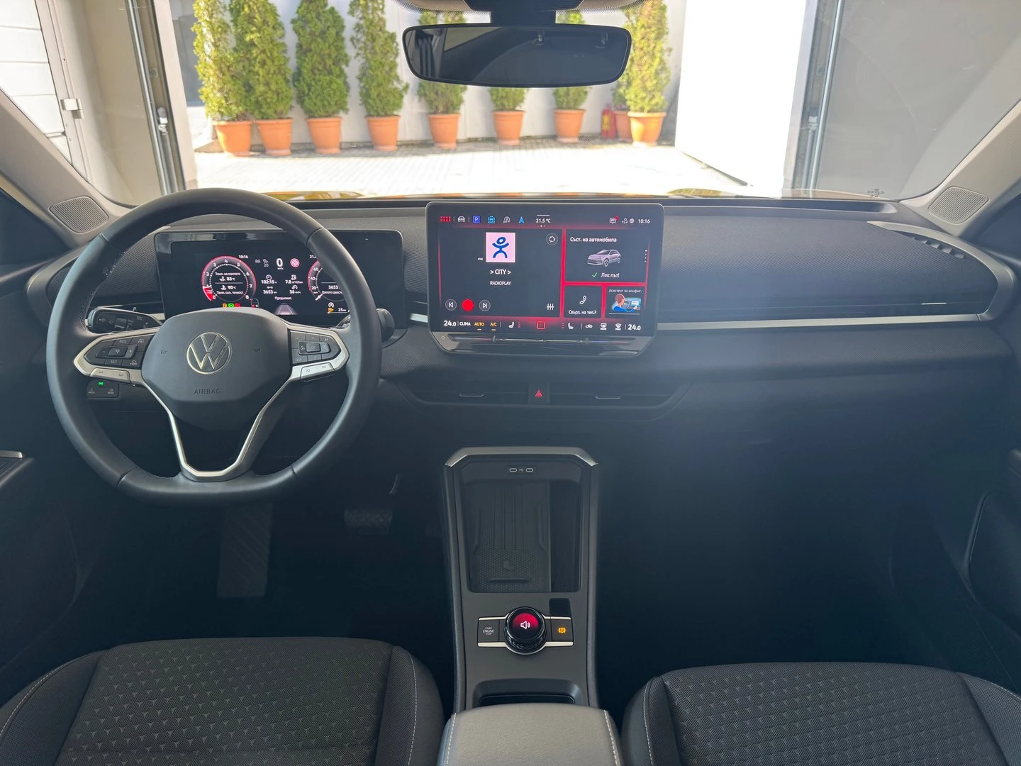 VW T-Roc, снимка 9 - Автомобили и джипове - 55485527