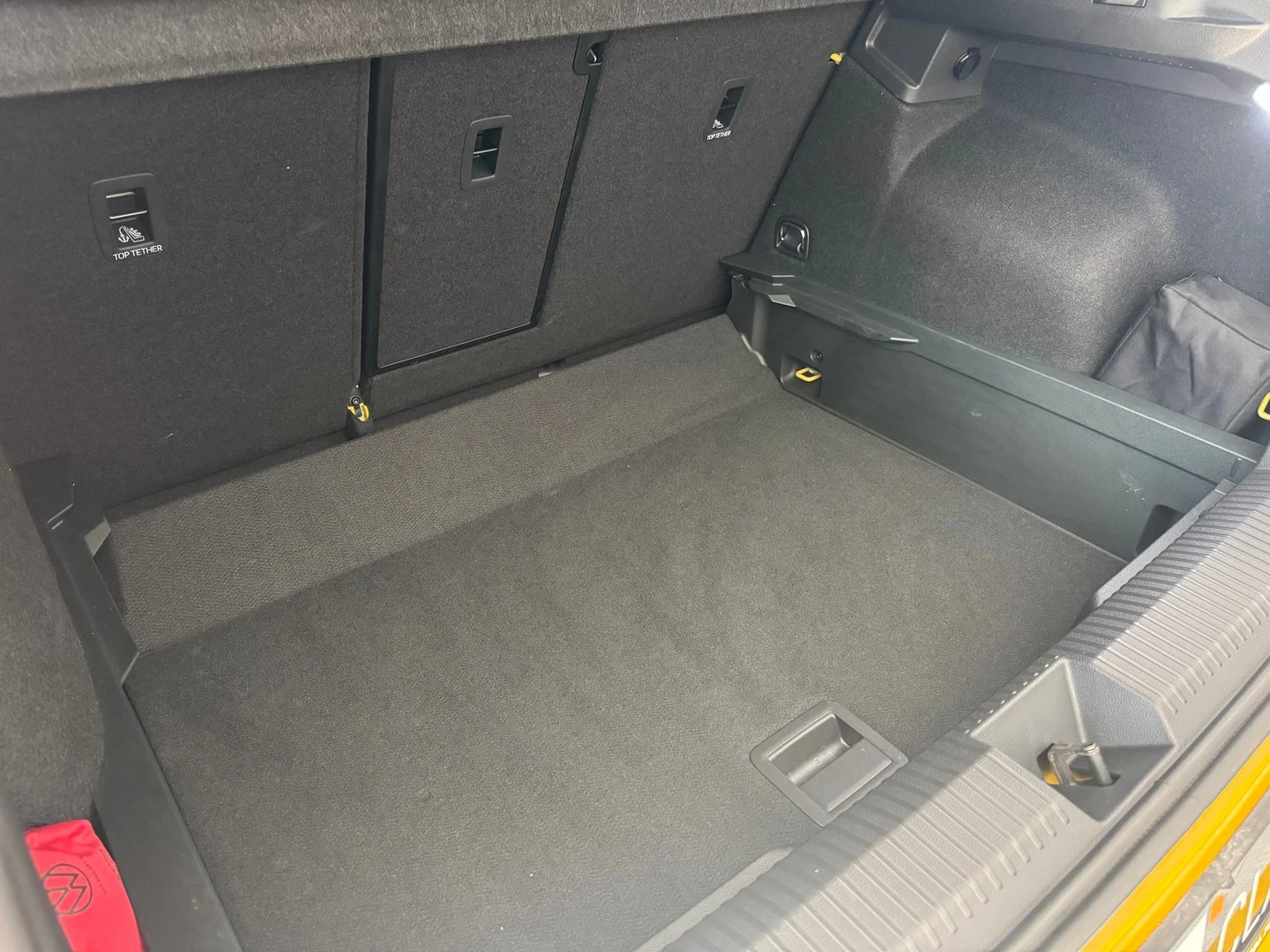 VW T-Roc, снимка 11 - Автомобили и джипове - 55485527