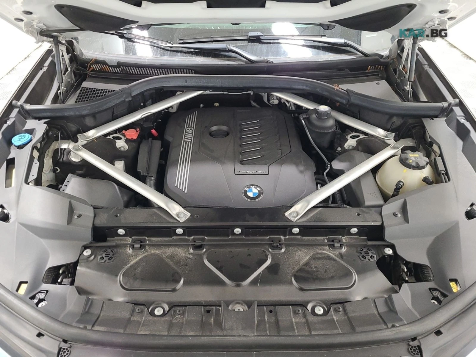 BMW X7 xDrive40i M-Sport PKG + Възм. за лизинг Цена до БГ, снимка 17 - Автомобили и джипове - 54838335