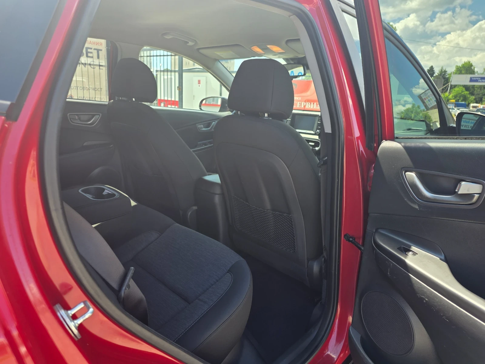 Hyundai Kona, снимка 11 - Автомобили и джипове - 54960829
