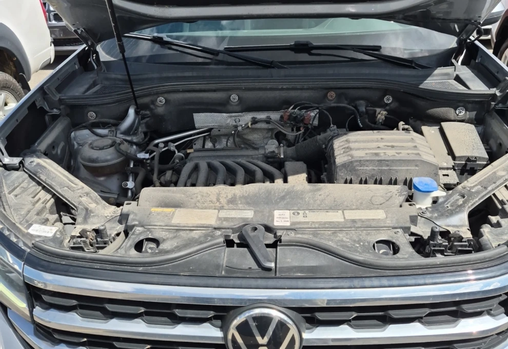 VW Atlas * Highline* Подгрев* Обдух* Пано* Back Cam* Blind , снимка 13 - Автомобили и джипове - 55889977