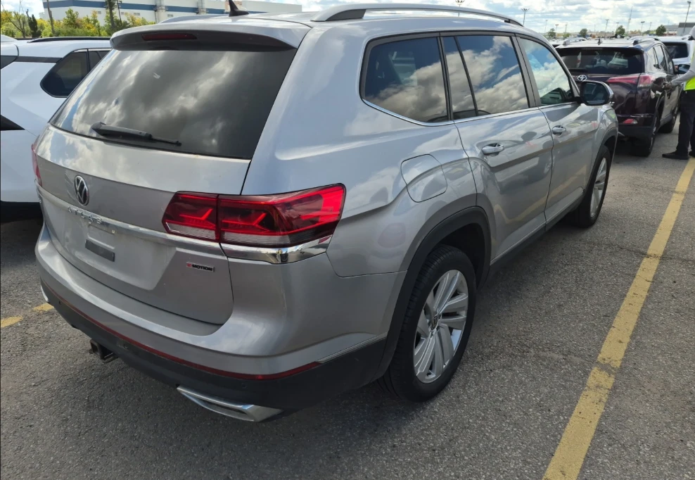 VW Atlas * Highline* Подгрев* Обдух* Пано* Back Cam* Blind , снимка 3 - Автомобили и джипове - 55889977