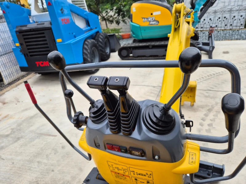 Багер Komatsu 1 тон / ПЕРФЕКТЕН / РАЗТВАРЯ ВИРИГИТЕ / , снимка 8 - Индустриална техника - 51211436