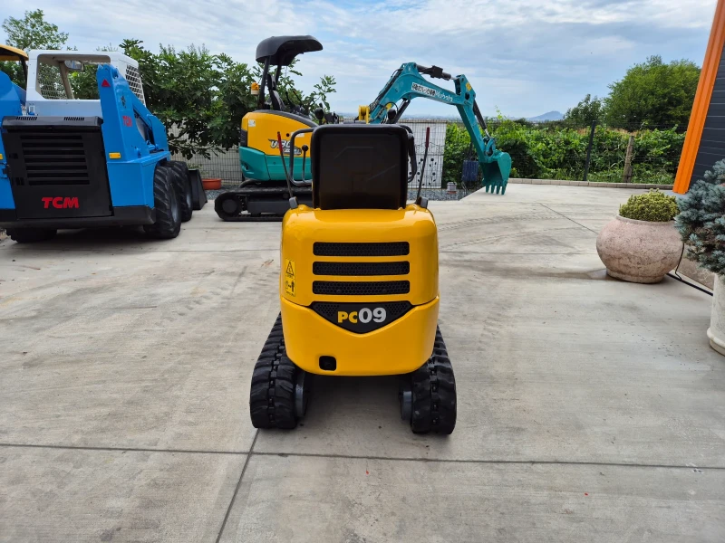 Багер Komatsu 1 тон / ПЕРФЕКТЕН / РАЗТВАРЯ ВИРИГИТЕ / , снимка 4 - Индустриална техника - 51211436