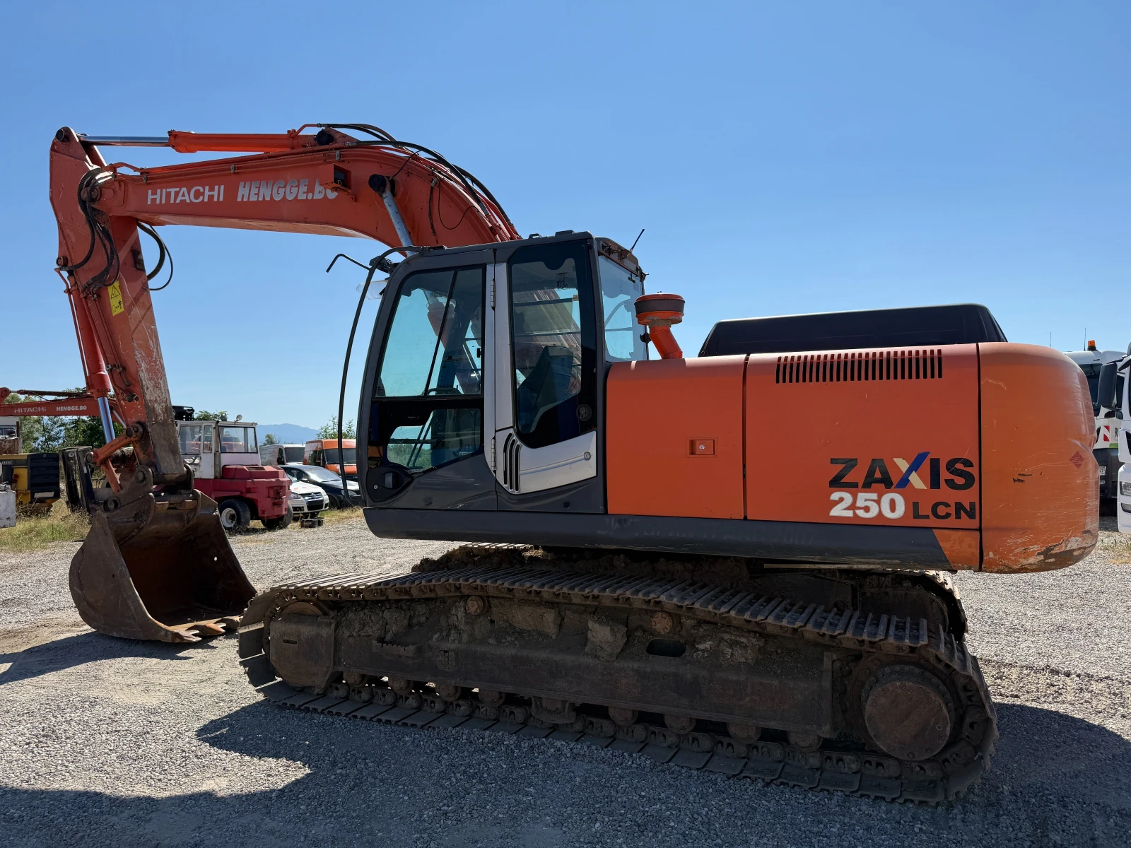 Багер Hitachi ZX 250 LCN-3, снимка 13 - Индустриална техника - 56374576