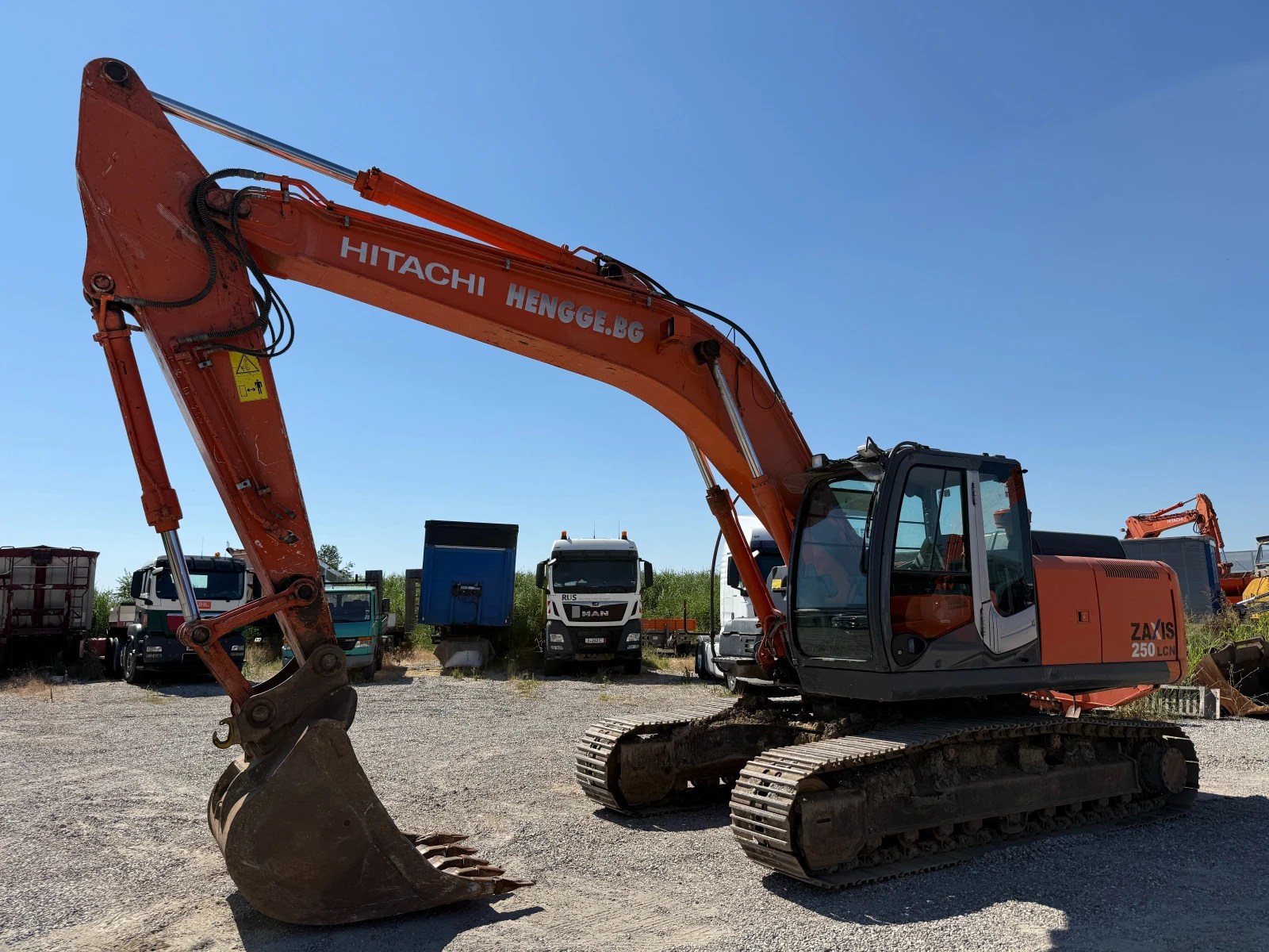Багер Hitachi ZX 250 LCN-3, снимка 10 - Индустриална техника - 56374576