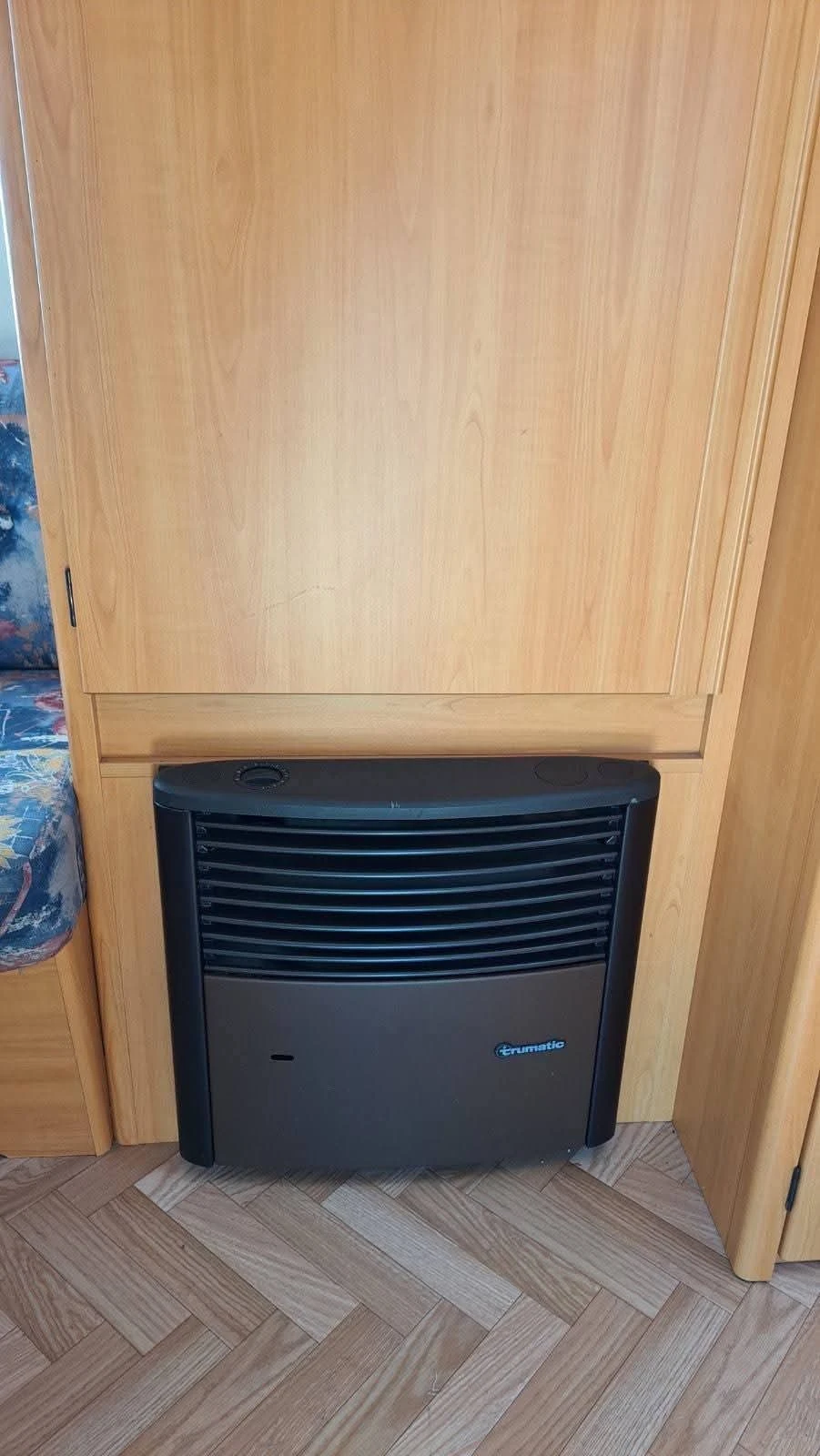 Каравана LMC Регистрирана , снимка 15 - Каравани и кемпери - 53916658