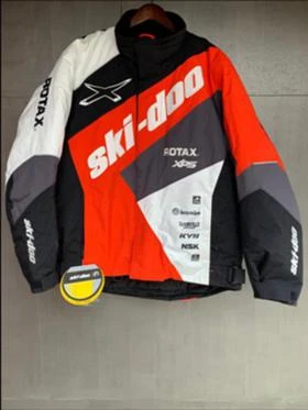 Яке, снимка 1