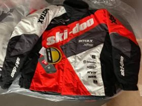 Яке, снимка 6