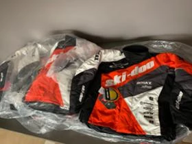 Яке, снимка 5