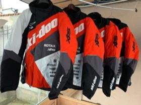 Яке, снимка 3