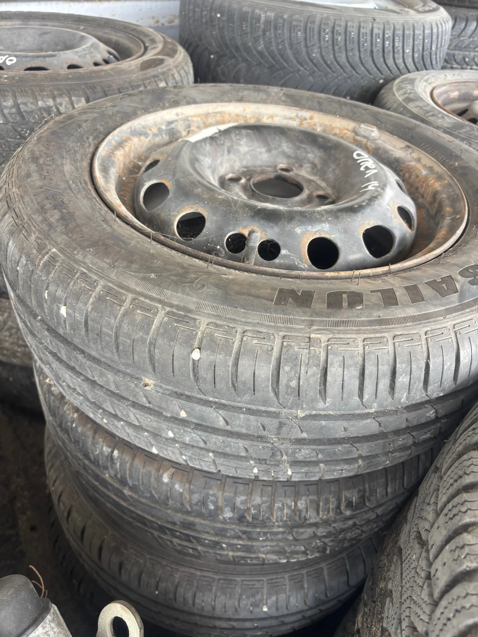 Гуми с джанти Syron 175/65R14, снимка 11 - Гуми и джанти - 54253797