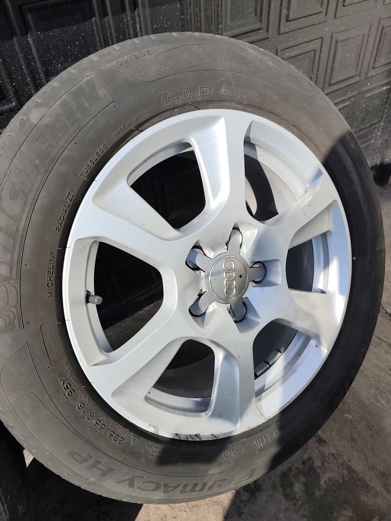 Гуми с джанти Kumho 205/55R16, снимка 11 - Гуми и джанти - 55422785