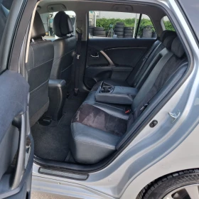 Toyota Avensis 2.0 152k. FULL FULL ШВЕЙЦАРИЯ , снимка 9