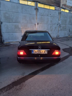 Mercedes-Benz 124 E300 4matic , снимка 17