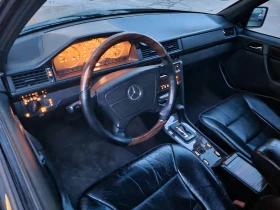 Mercedes-Benz 124 E300 4matic , снимка 12