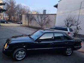 Mercedes-Benz 124 E300 4matic , снимка 15