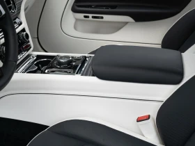 Rolls-Royce Spectre BESPOKE SHOOTING STAR HEAD UP | Mobile.bg    13