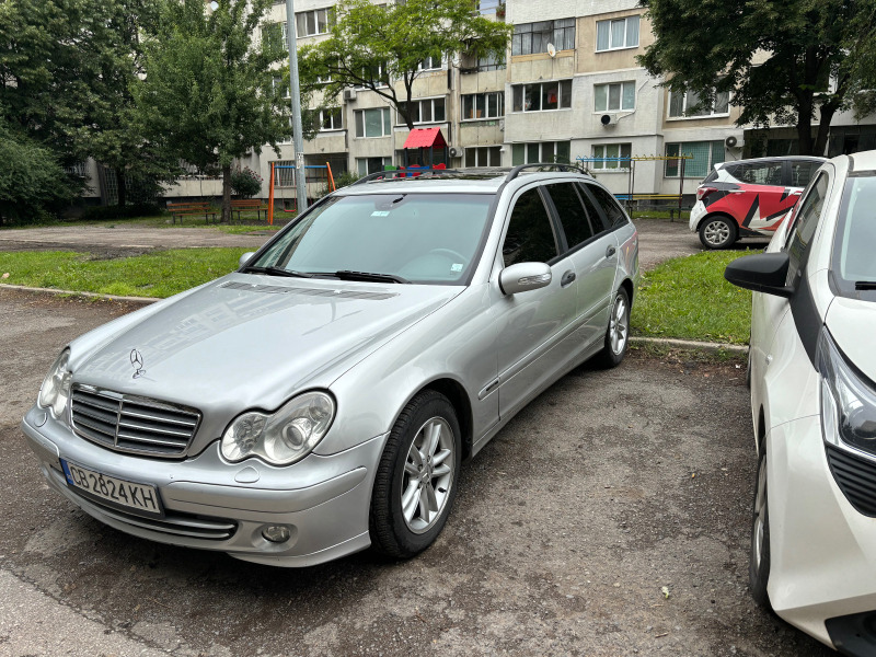Mercedes-Benz C 320, снимка 4 - Автомобили и джипове - 45778353