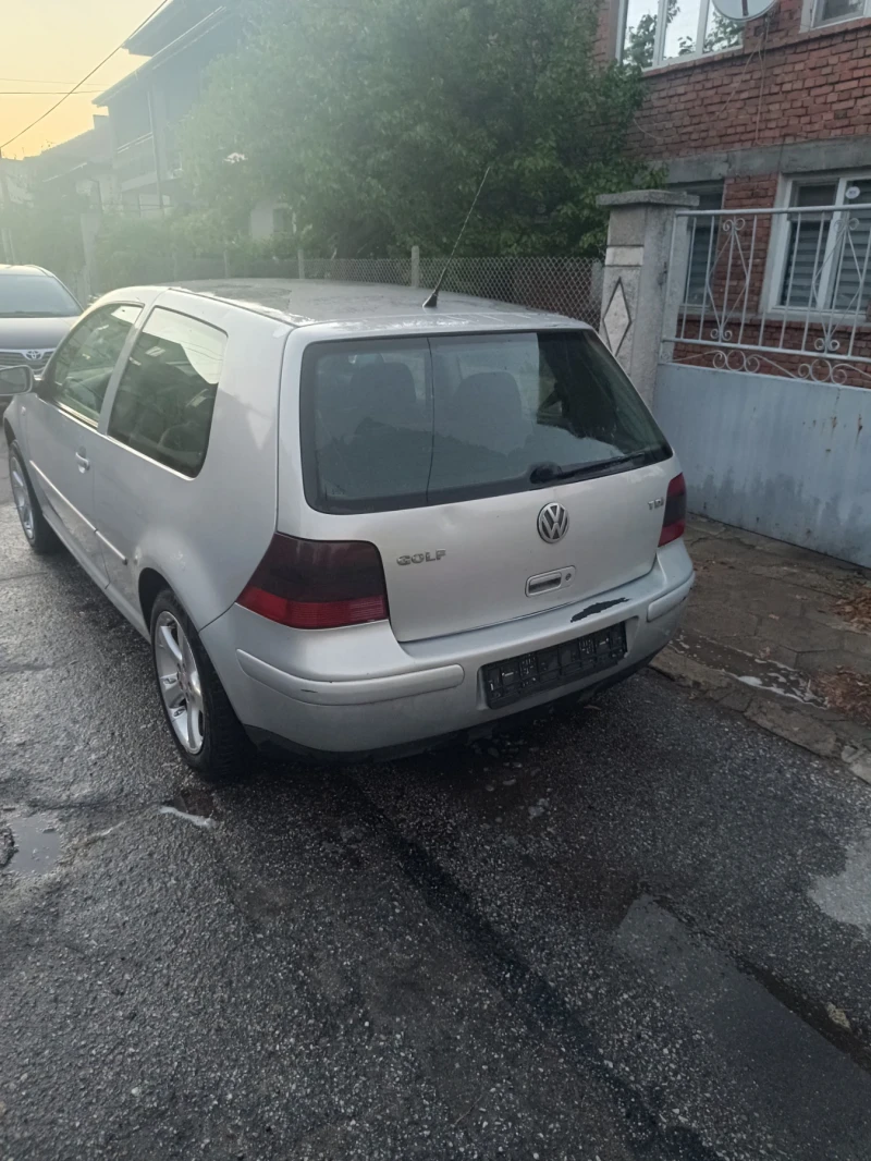 VW Golf, снимка 2 - Автомобили и джипове - 48134459