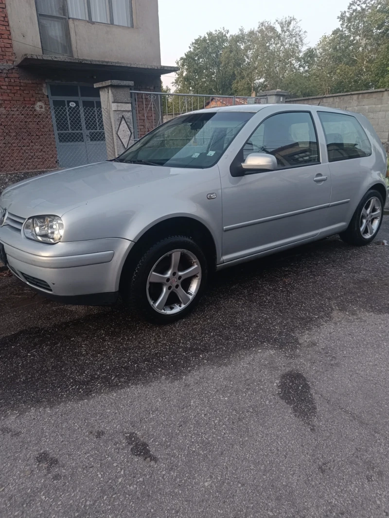 VW Golf, снимка 4 - Автомобили и джипове - 48134459