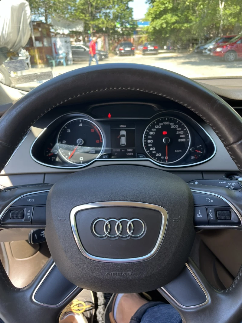 Audi A4, снимка 5 - Автомобили и джипове - 48810365