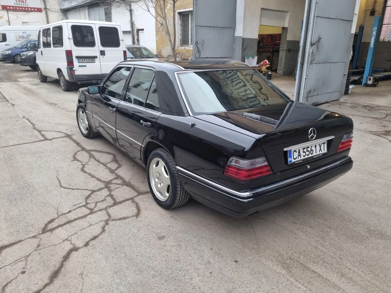 Mercedes-Benz 124 E300 4matic , снимка 7 - Автомобили и джипове - 49386407