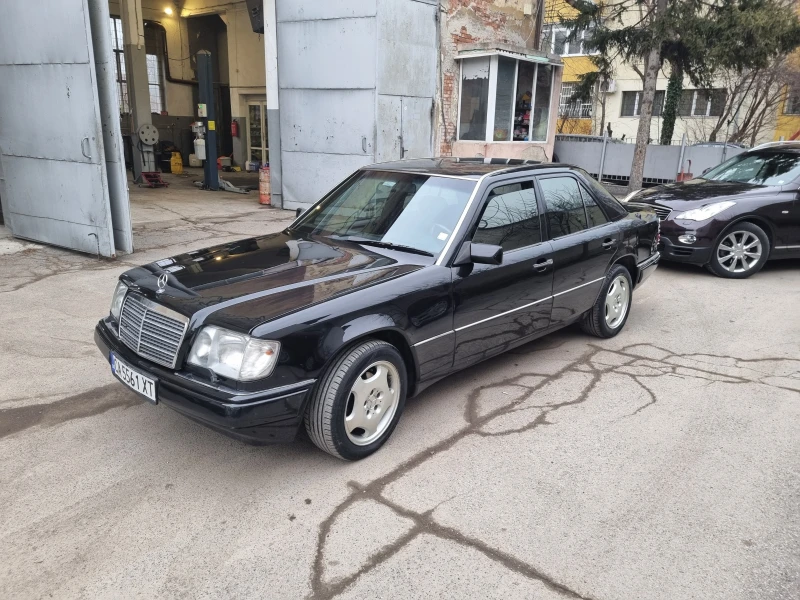 Mercedes-Benz 124 E300 4matic , снимка 2 - Автомобили и джипове - 49386407