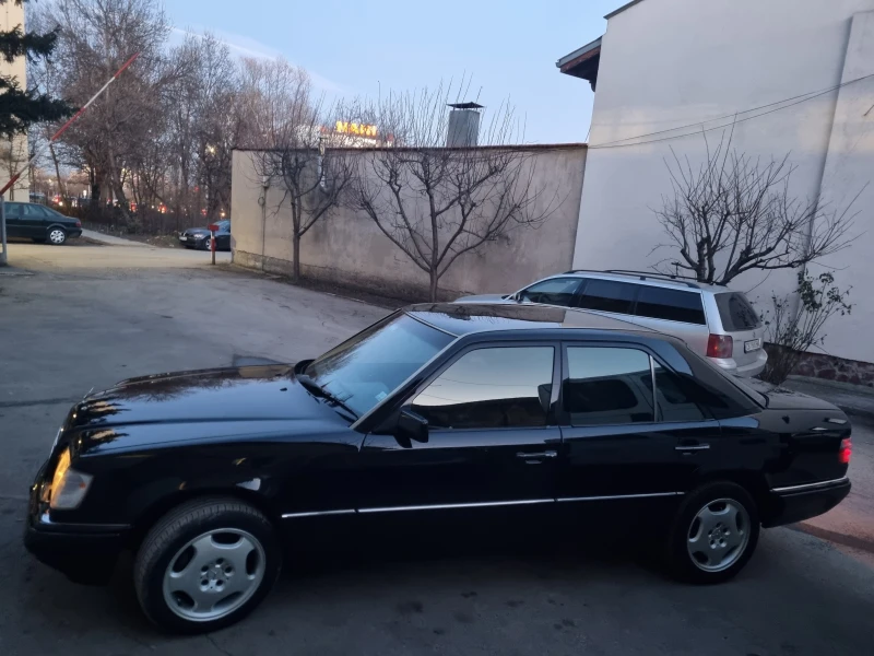 Mercedes-Benz 124 E300 4matic , снимка 15 - Автомобили и джипове - 49386407