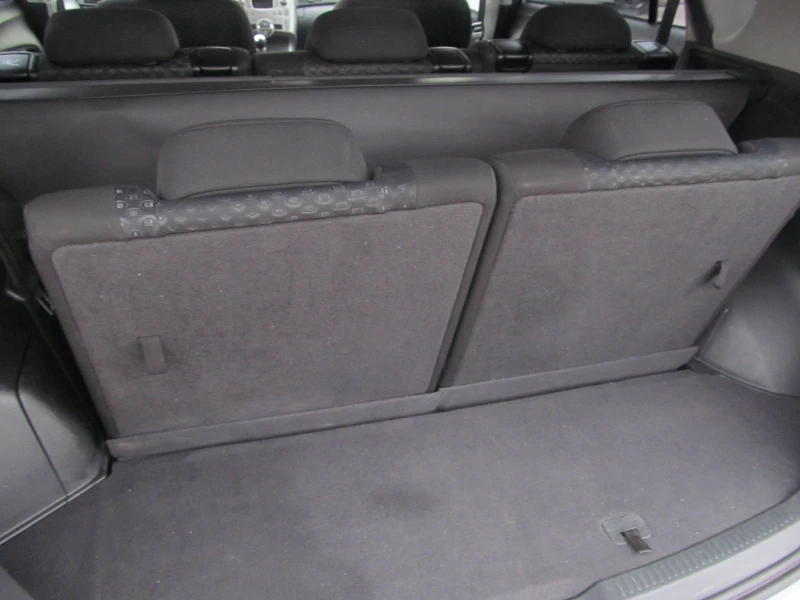 Toyota Verso 2.0D4D/6+ 1, снимка 15 - Автомобили и джипове - 49761531