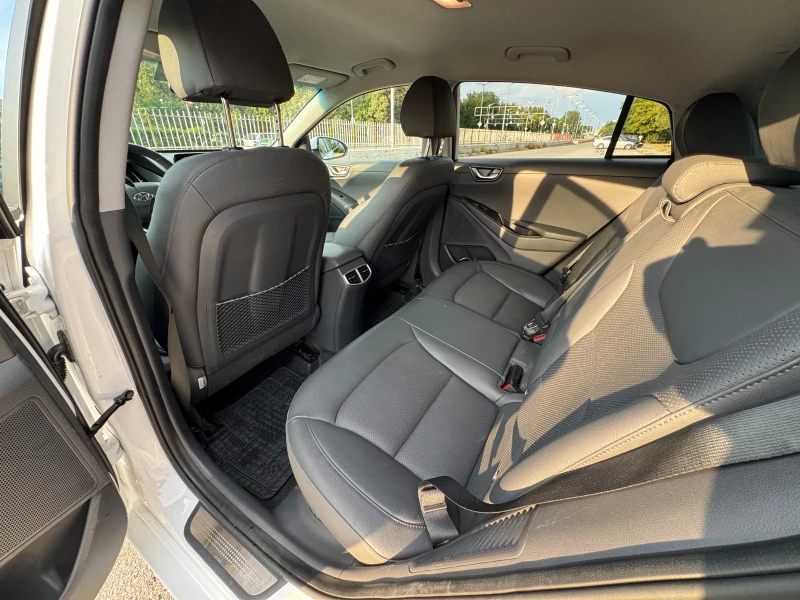 Hyundai Ioniq, снимка 16 - Автомобили и джипове - 51992651