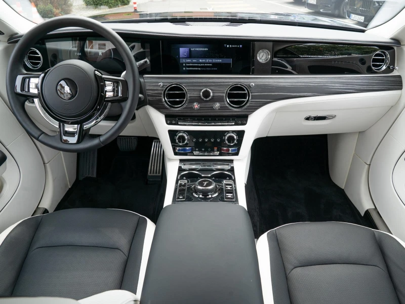 Rolls-Royce Spectre BESPOKE SHOOTING STAR HEAD UP, снимка 14 - Автомобили и джипове - 51646824