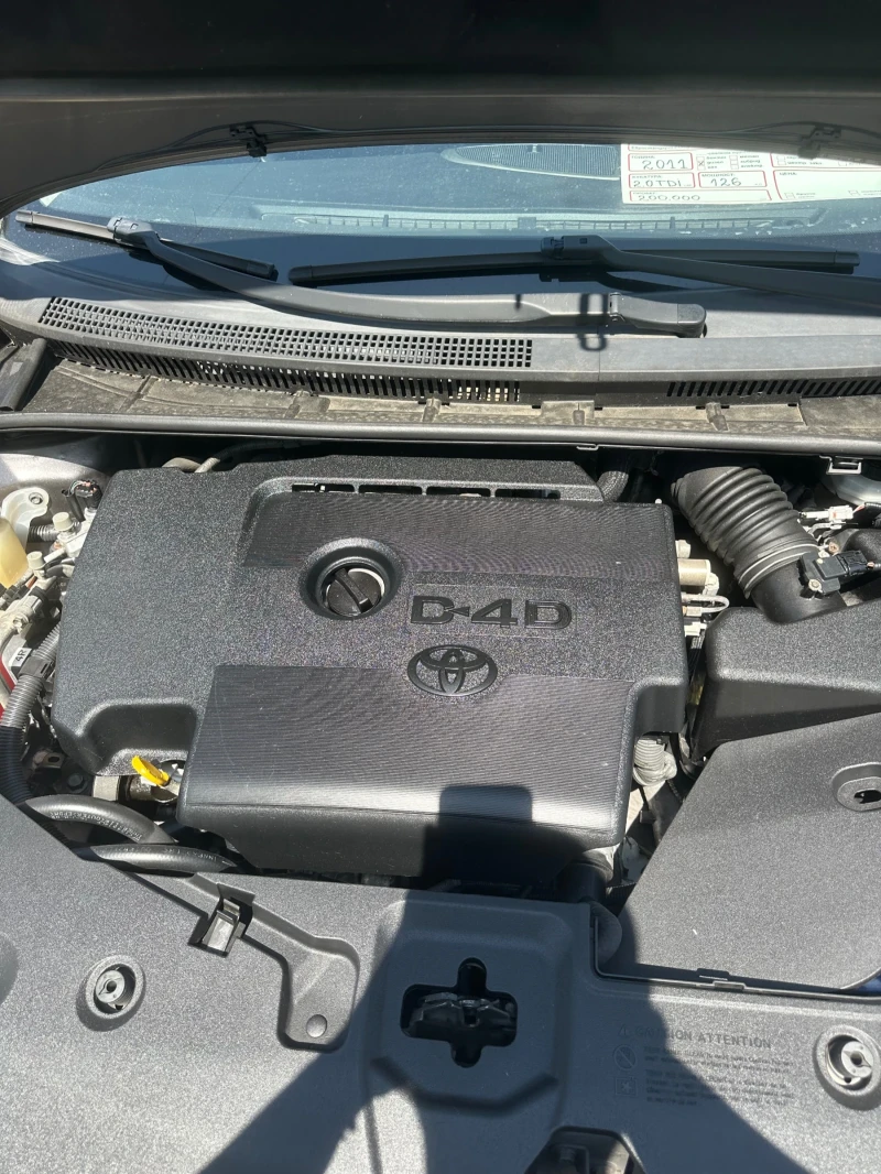 Toyota Avensis, снимка 4 - Автомобили и джипове - 52631180