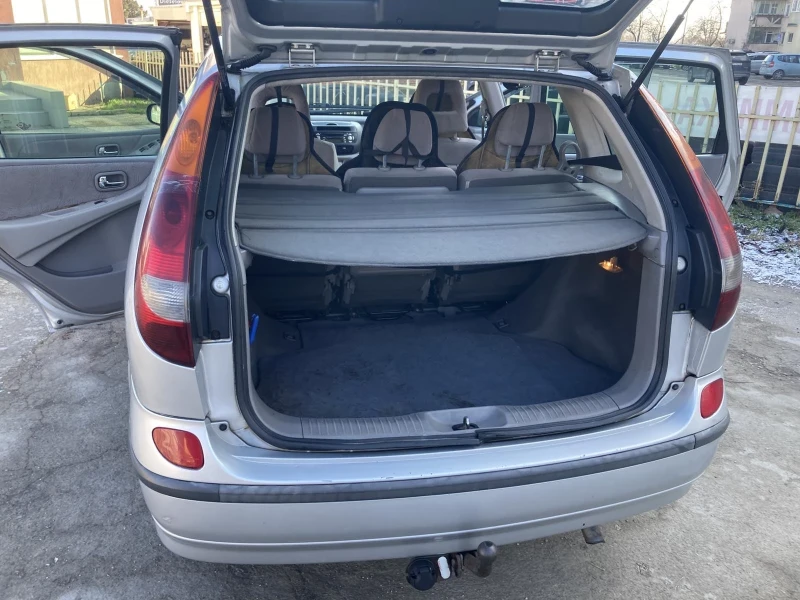 Nissan Almera tino 2.2d 112кс, снимка 6 - Автомобили и джипове - 53139933