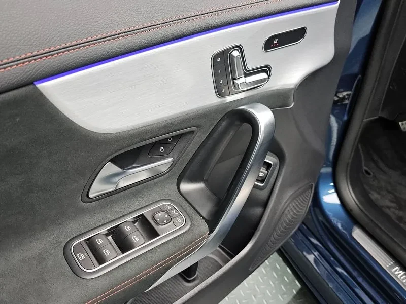 Mercedes-Benz CLA 250 4MATIC - САМО 30% АВАНС, снимка 16 - Автомобили и джипове - 56021466