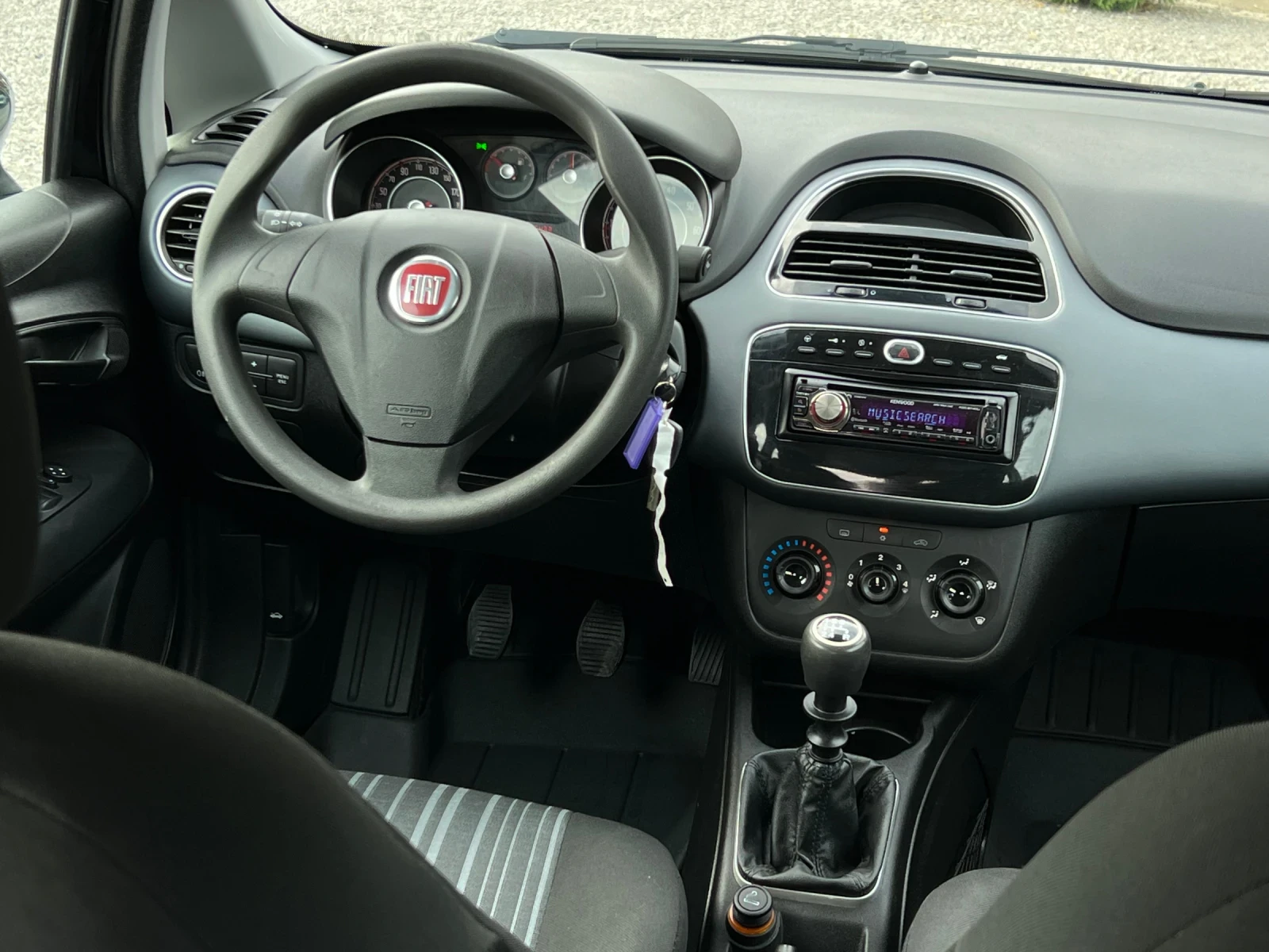 Fiat Punto EVO 1.2i 65к.с * Климатик*  - изображение 10