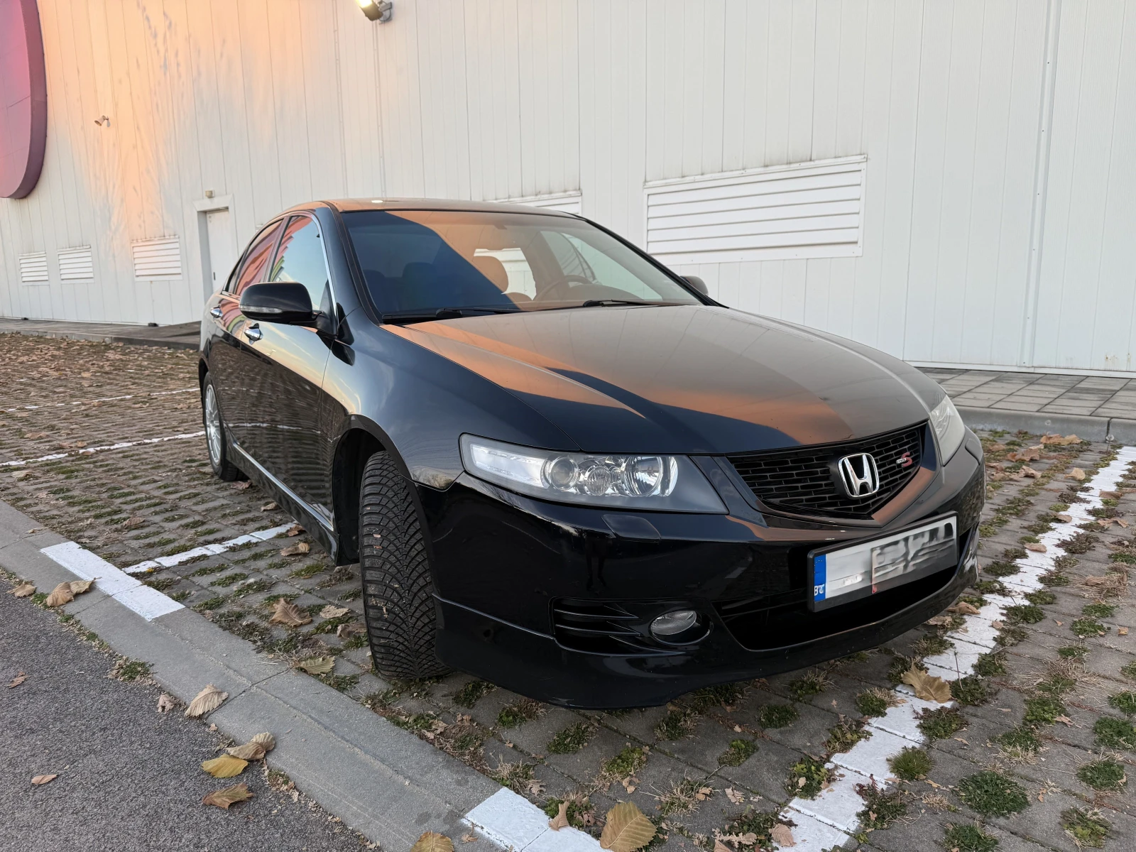 Honda Accord 2.4i TypeS Facelift - изображение 2