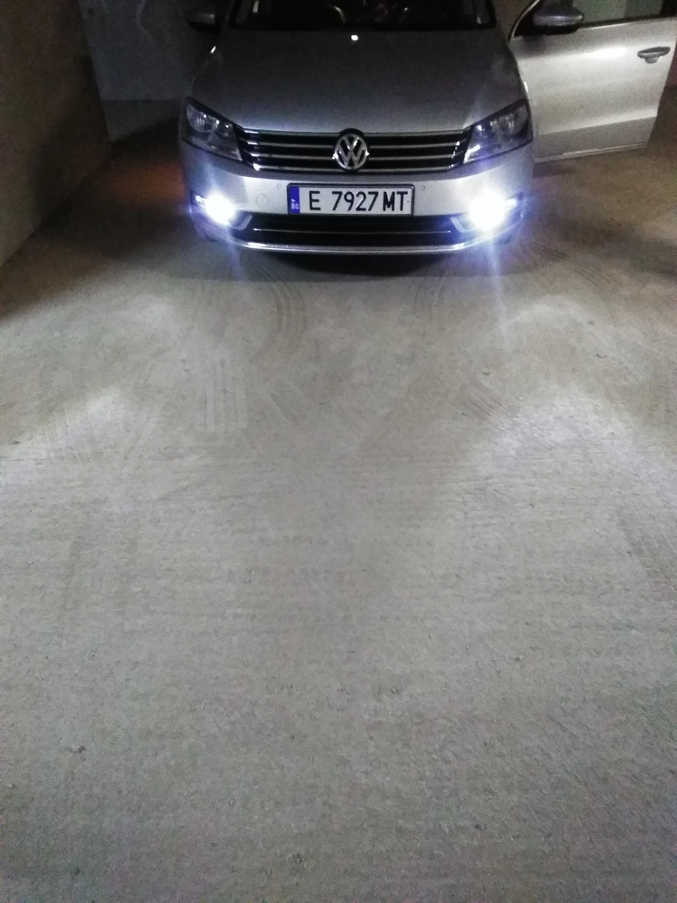 VW Passat B7 - изображение 10