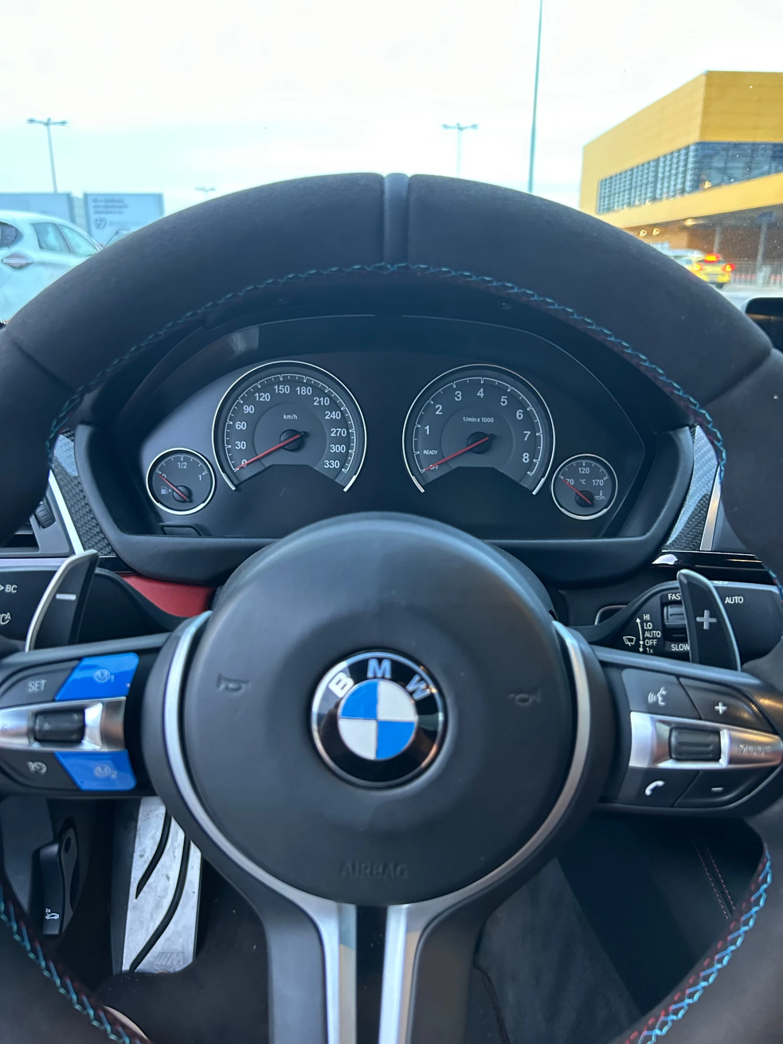 BMW M4 Competition Carbon Full Spec - изображение 9
