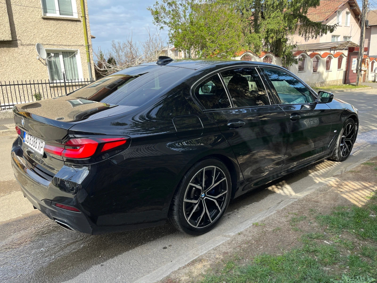 BMW 530 xD M-Pack Facelift официален сервиз - изображение 6