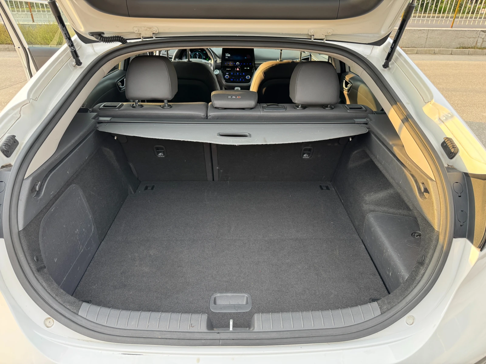 Hyundai Ioniq  - изображение 9