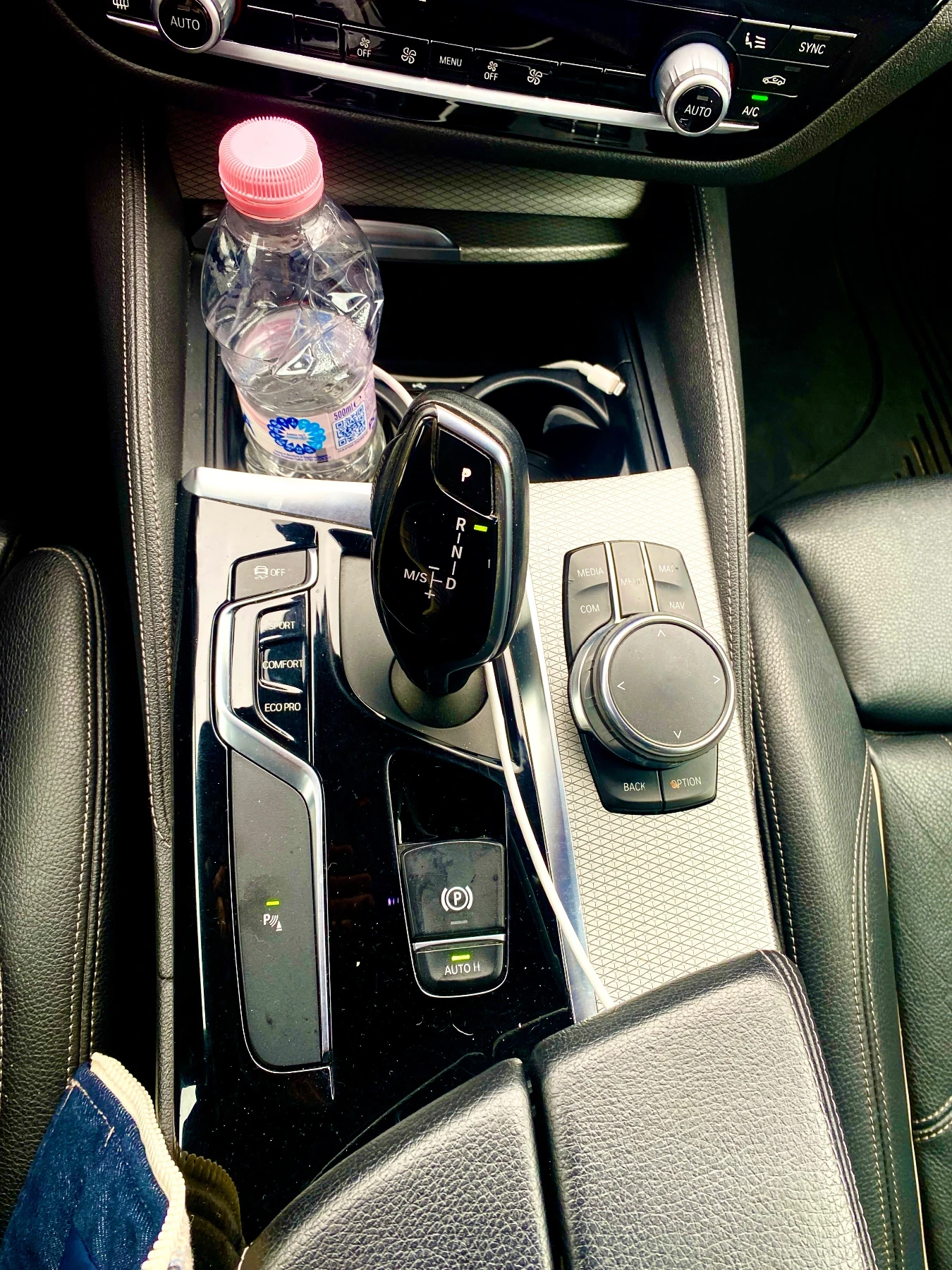 BMW 520 Xdrive, снимка 10 - Автомобили и джипове - 53868839